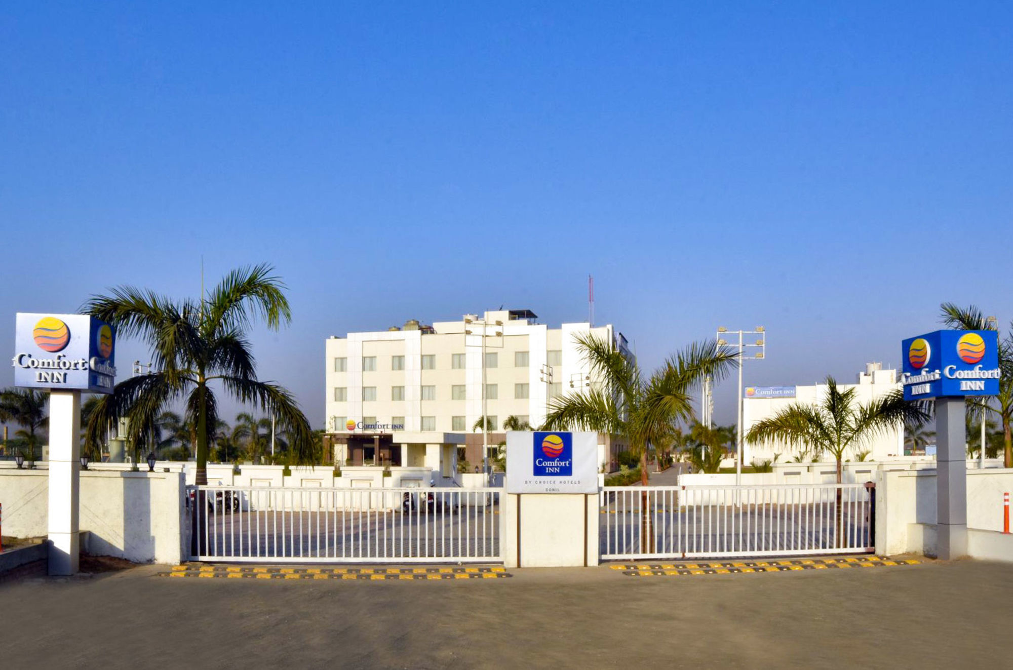 Comfort Inn Donil Vadodara Ngoại thất bức ảnh