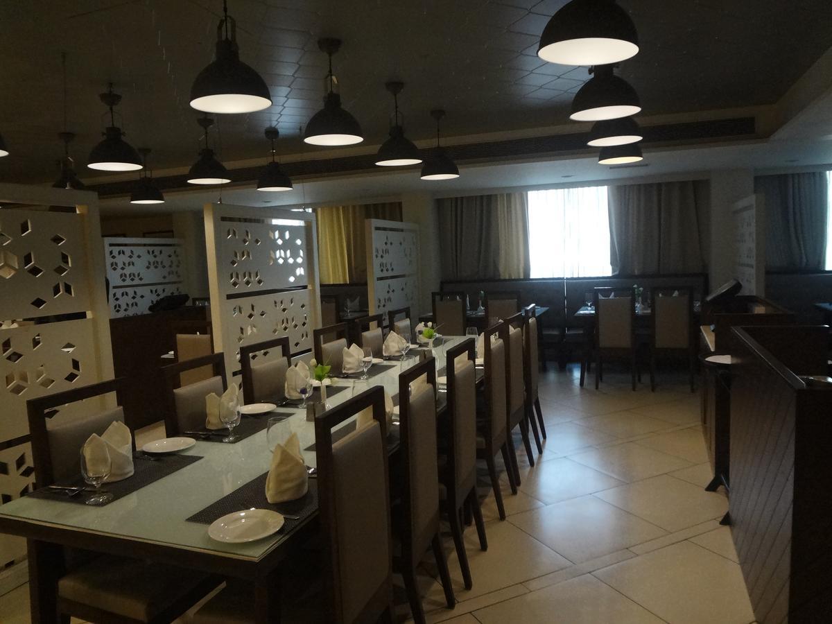 Comfort Inn Donil Vadodara Ngoại thất bức ảnh