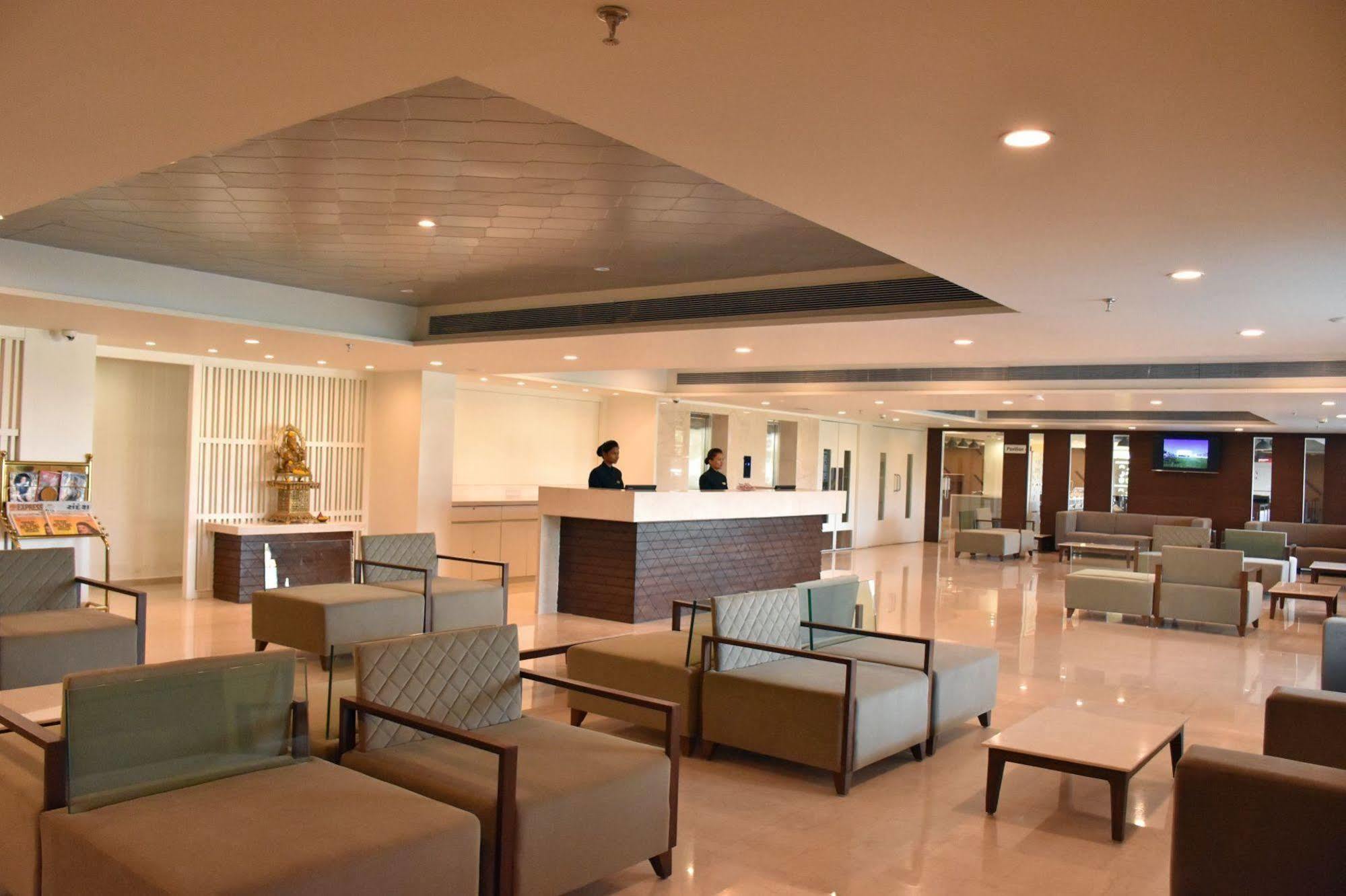 Comfort Inn Donil Vadodara Ngoại thất bức ảnh